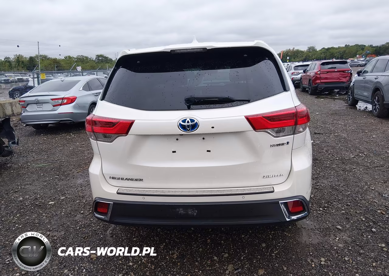 2018 Toyota Highlander Hybrid Limited Platinum VIN:5TDDGRFH9JS042969 - 17