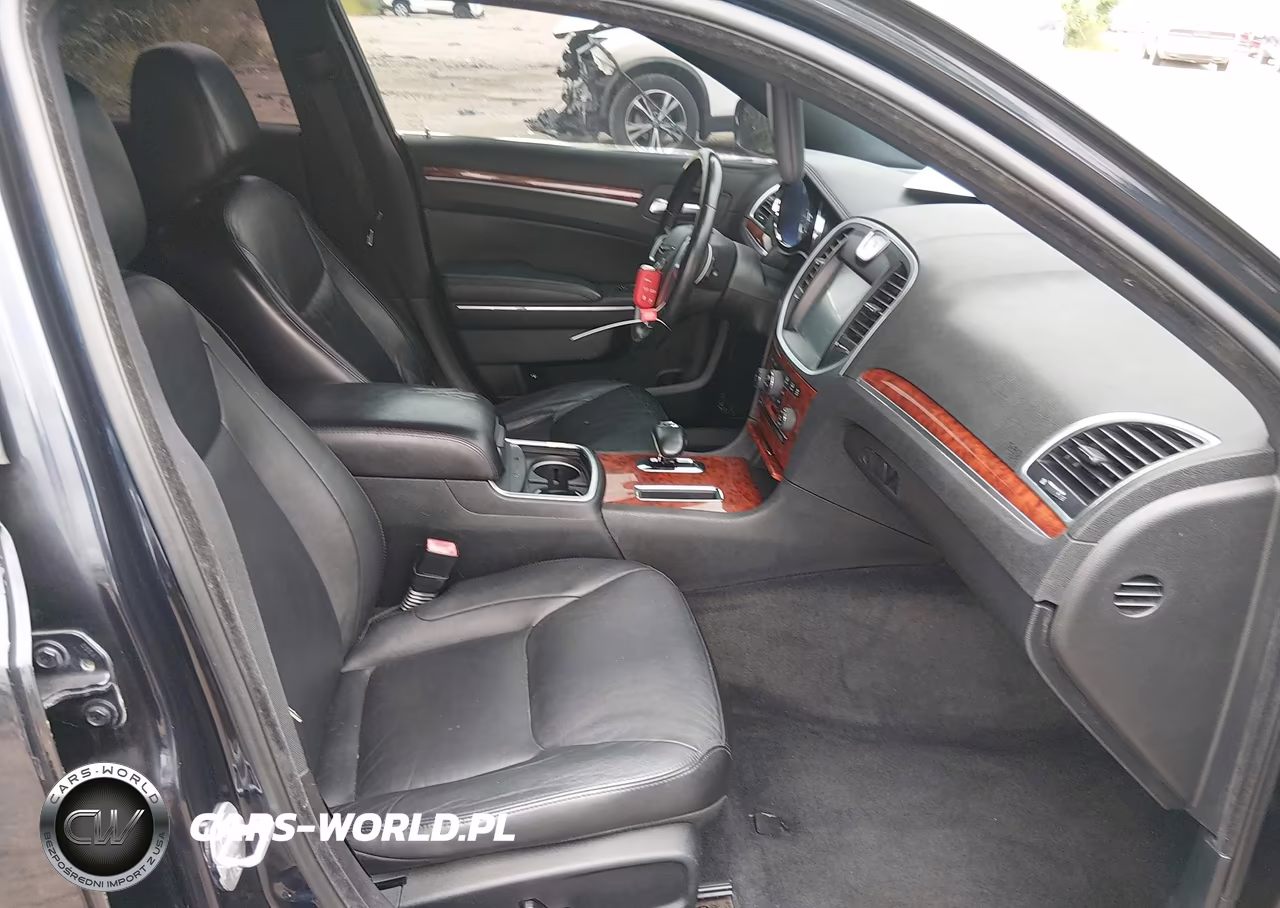 2012 Chrysler 300 Limited VIN:2C3CCACG0CH249373 - 5