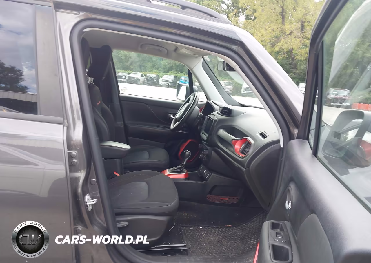 2020 Jeep Renegade Trailhawk 4X4 VIN:ZACNJBC16LPL78385 - 5