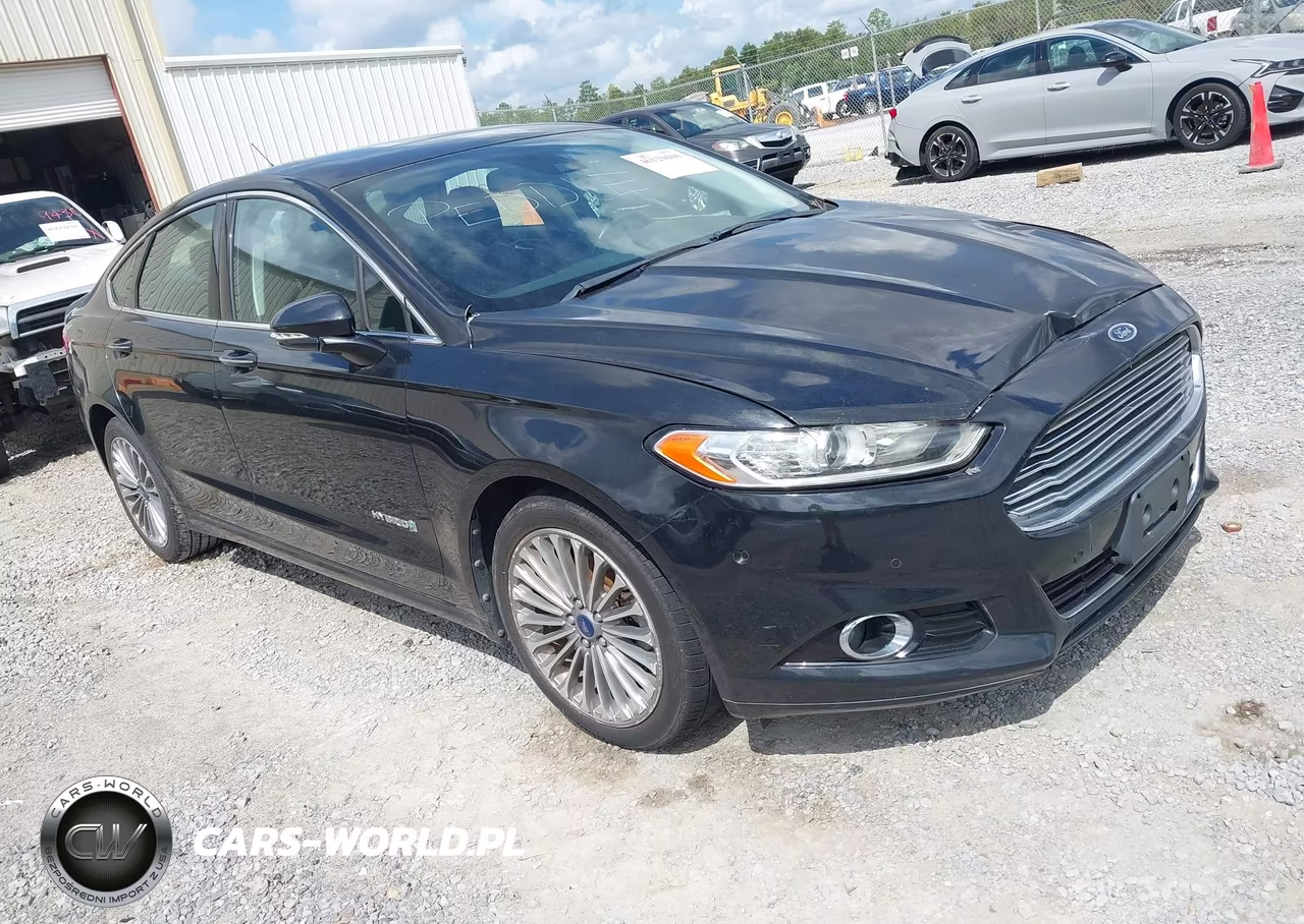 2013 Ford Fusion Hybrid Titanium – zdjęcie 1 z 11