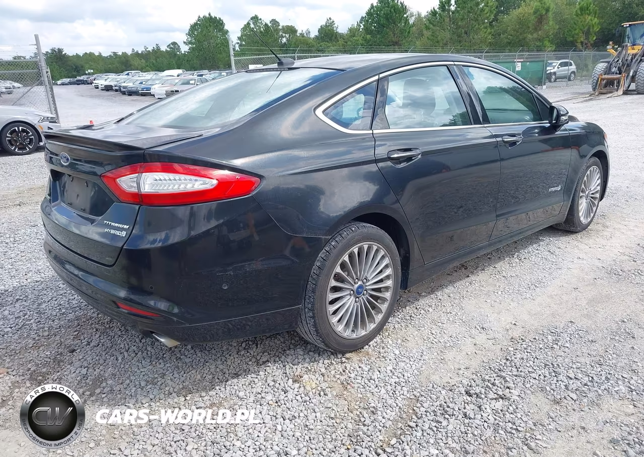 2013 Ford Fusion Hybrid Titanium VIN:3FA6P0RU1DR292099 - 4