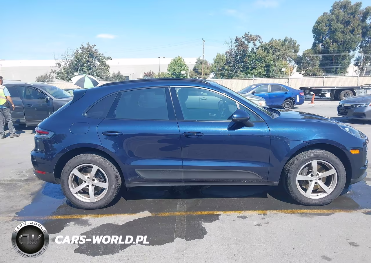 2019 Porsche Macan VIN:WP1AA2A53KLB05879 - 14