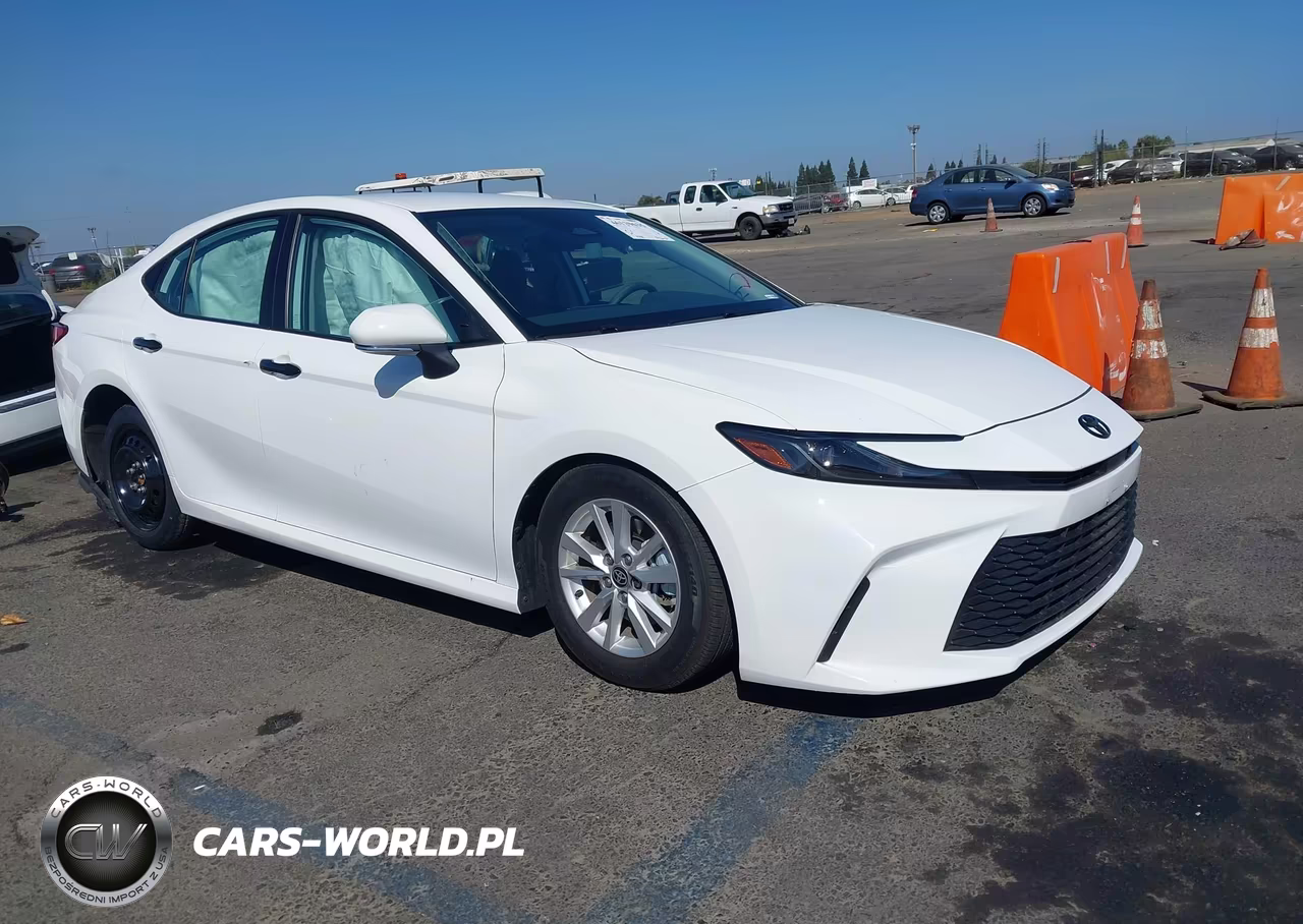 2025 Toyota Camry Le