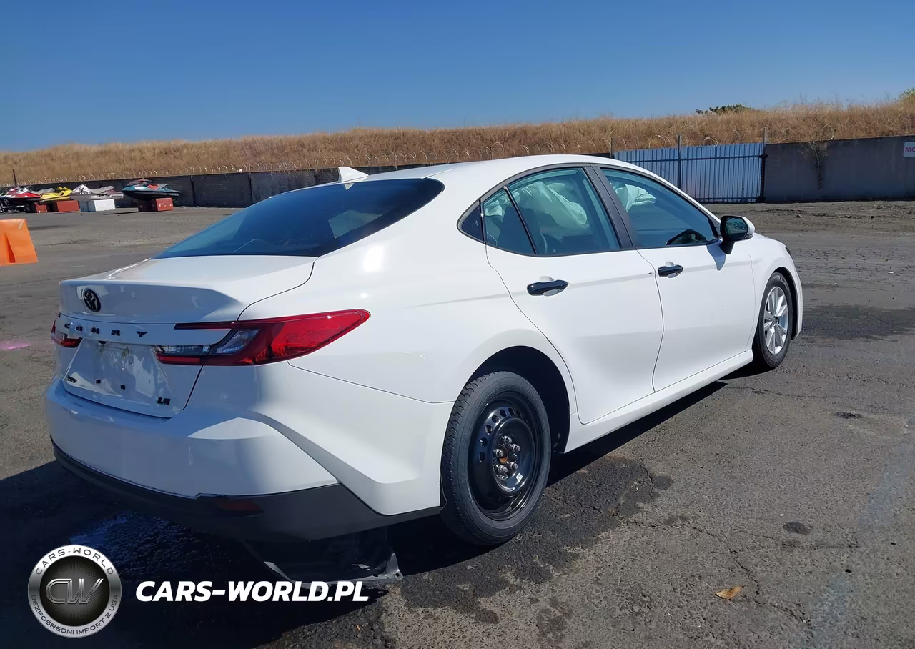 2025 Toyota Camry Le VIN:4T1DAACK7SU639937 - 4