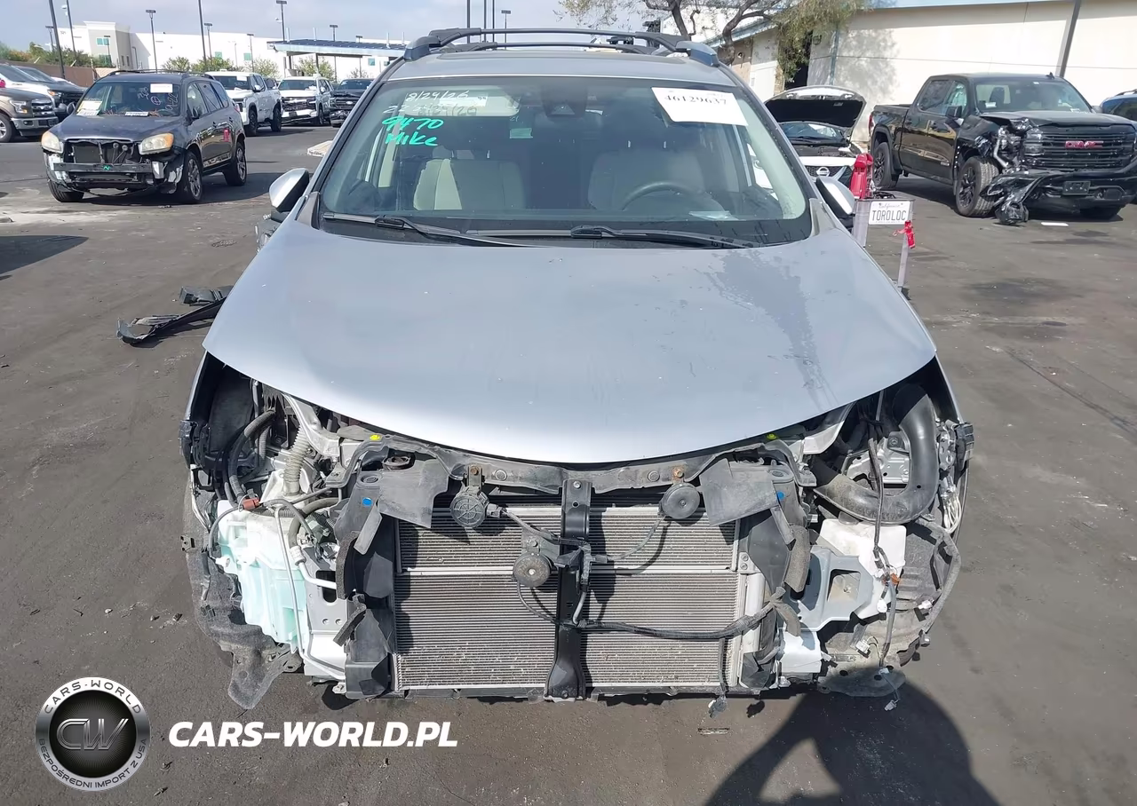 2017 Toyota Rav4 Hybrid Xle VIN:JTMRJREV7HD078633 - 13