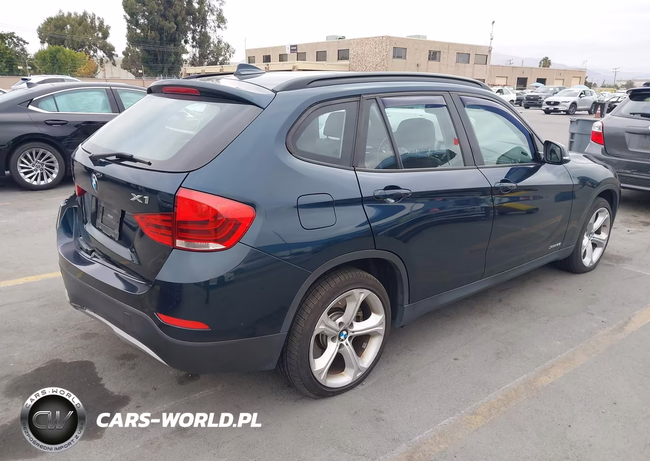 2015 BMW X1 xDrive35I VIN:WBAVM5C58FVV95087 - 4