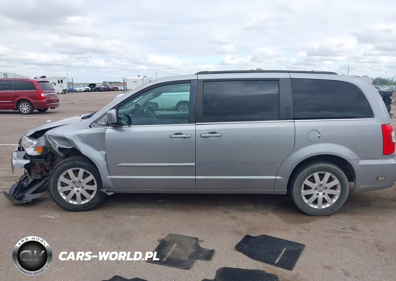 2016 Chrysler Town & Country Touring VIN:2C4RC1BG9GR229386 - 14