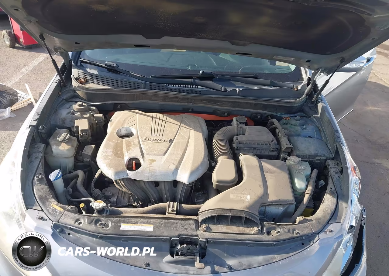 2015 Hyundai Sonata Hybrid VIN:KMHEC4A48FA138227 - 10