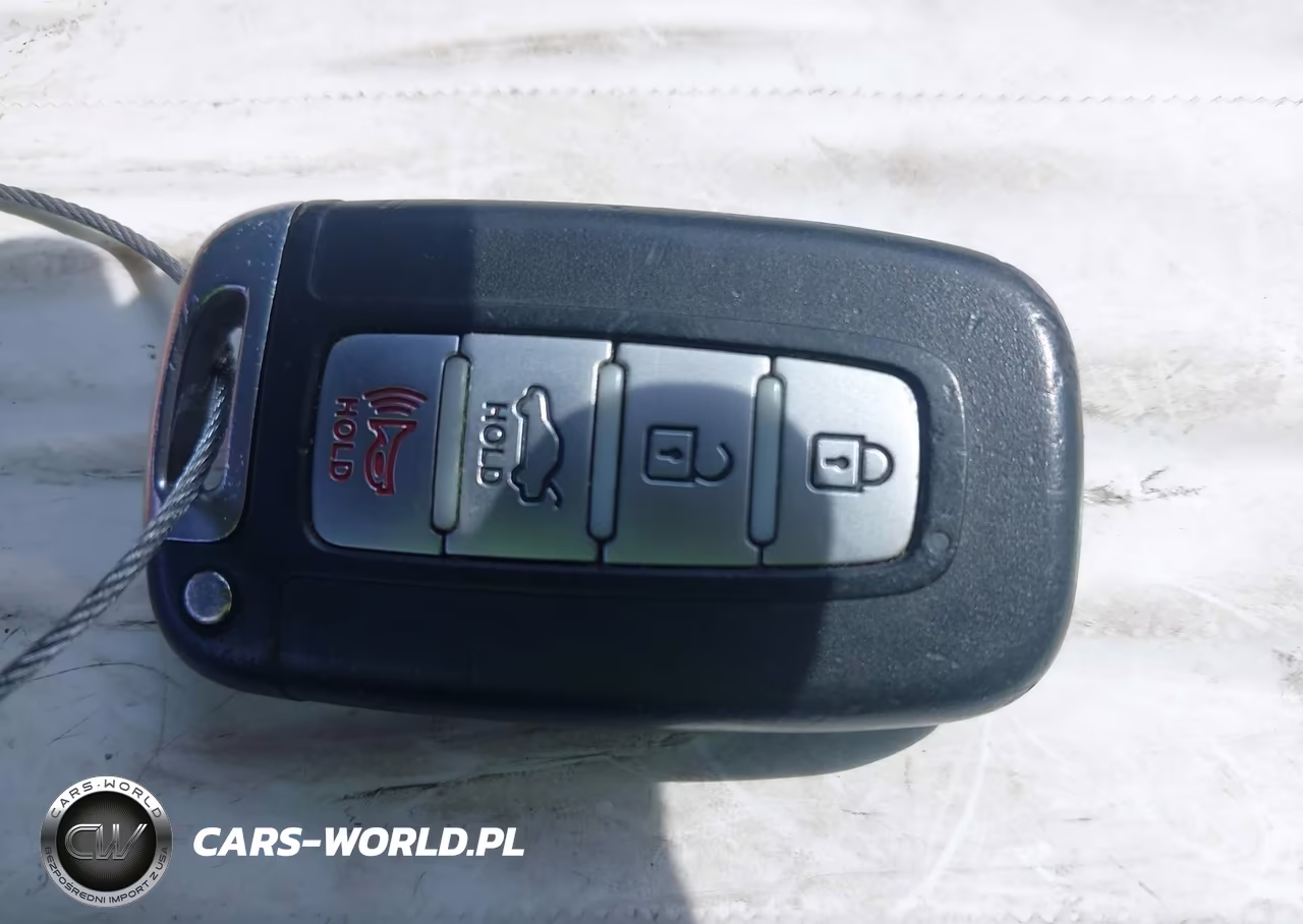 2015 Hyundai Sonata Hybrid VIN:KMHEC4A48FA138227 - 11