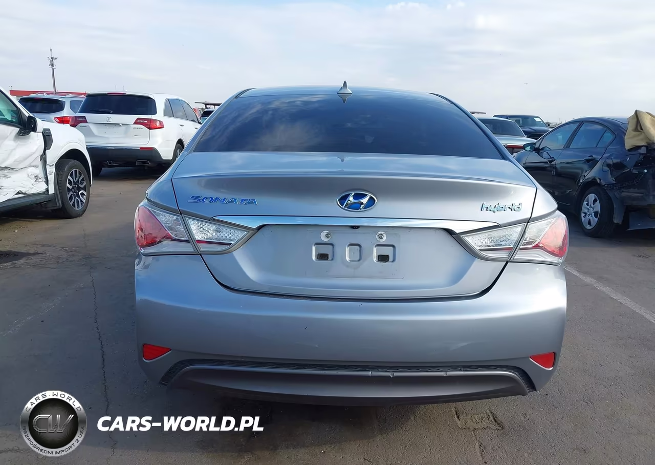 2015 Hyundai Sonata Hybrid VIN:KMHEC4A48FA138227 - 16