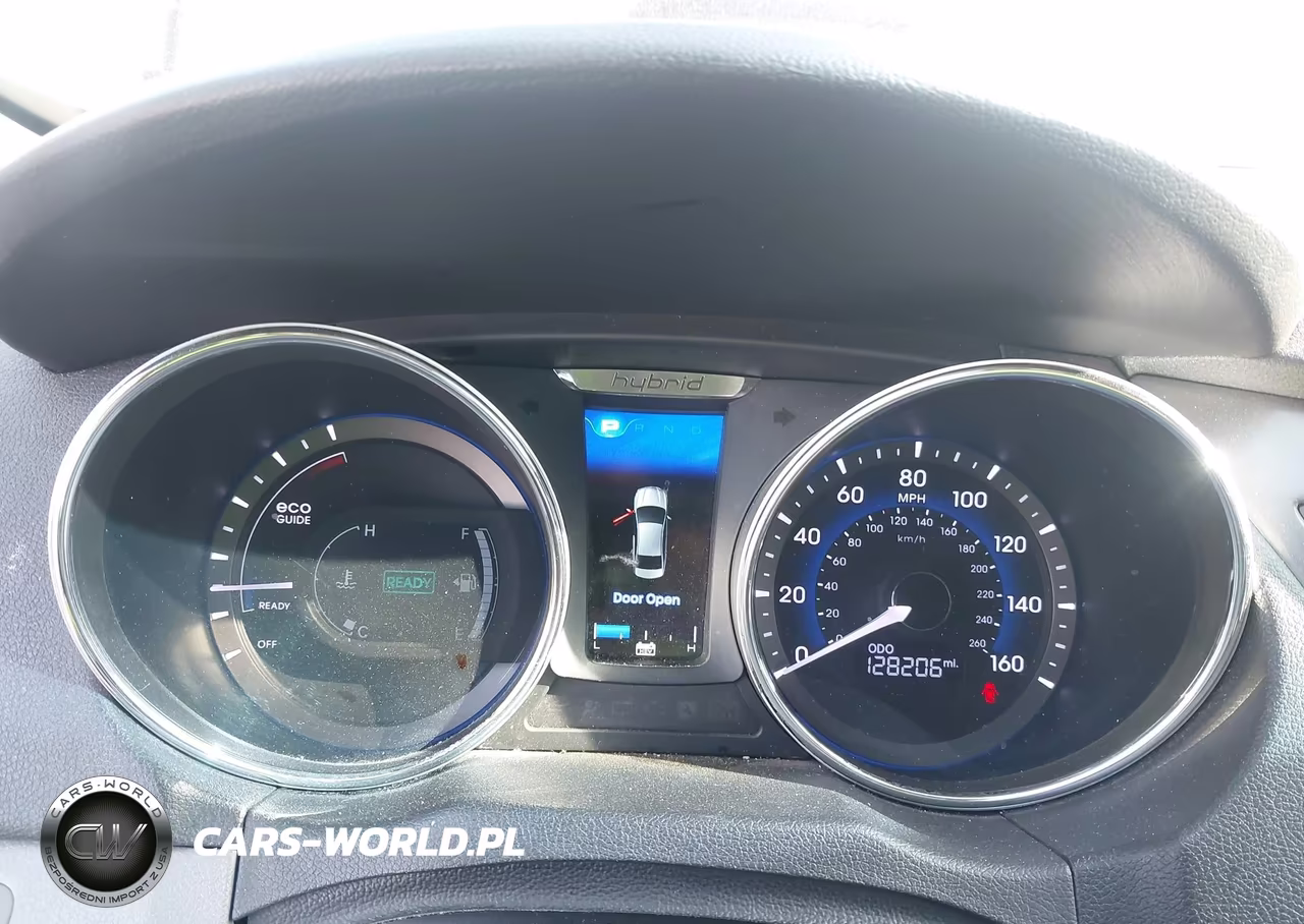 2015 Hyundai Sonata Hybrid VIN:KMHEC4A48FA138227 - 7