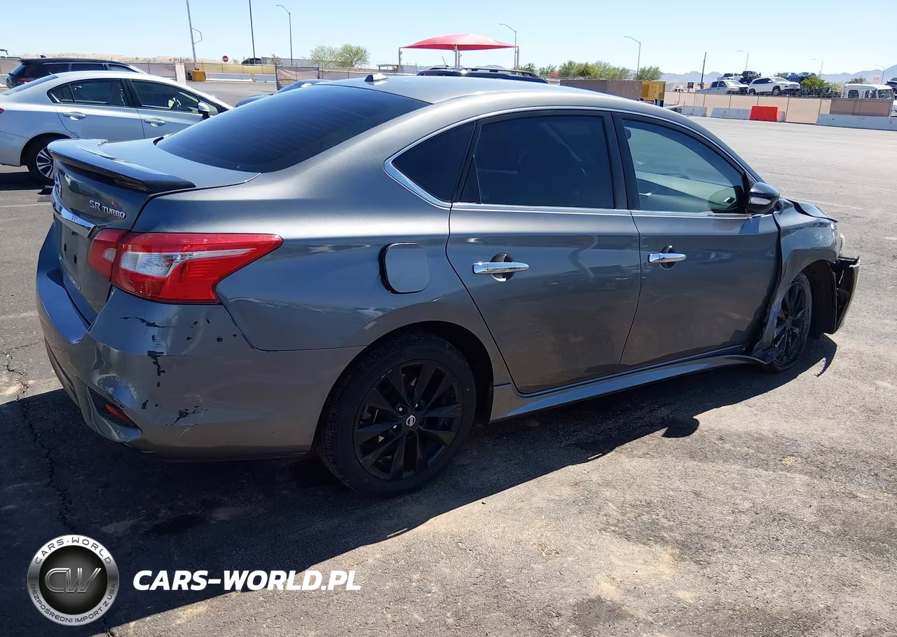 2017 Nissan Sentra Sr Turbo VIN:3N1CB7AP1HY268152 - 4