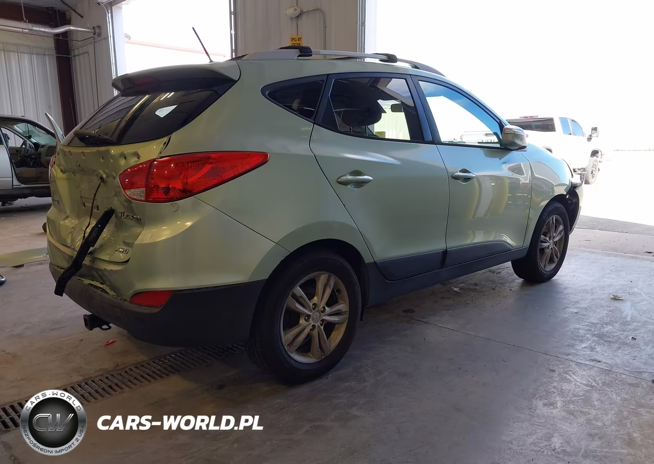 2012 Hyundai Tucson Gls VIN:KM8JUCAC2CU450888 - 4
