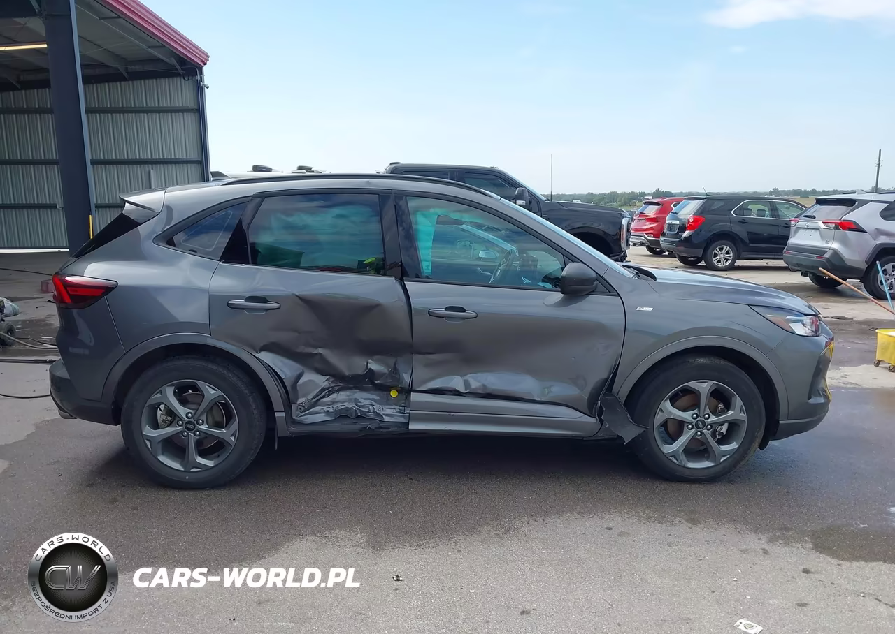 2023 Ford Escape St-Line VIN:1FMCU0MN9PUA88231 - 14