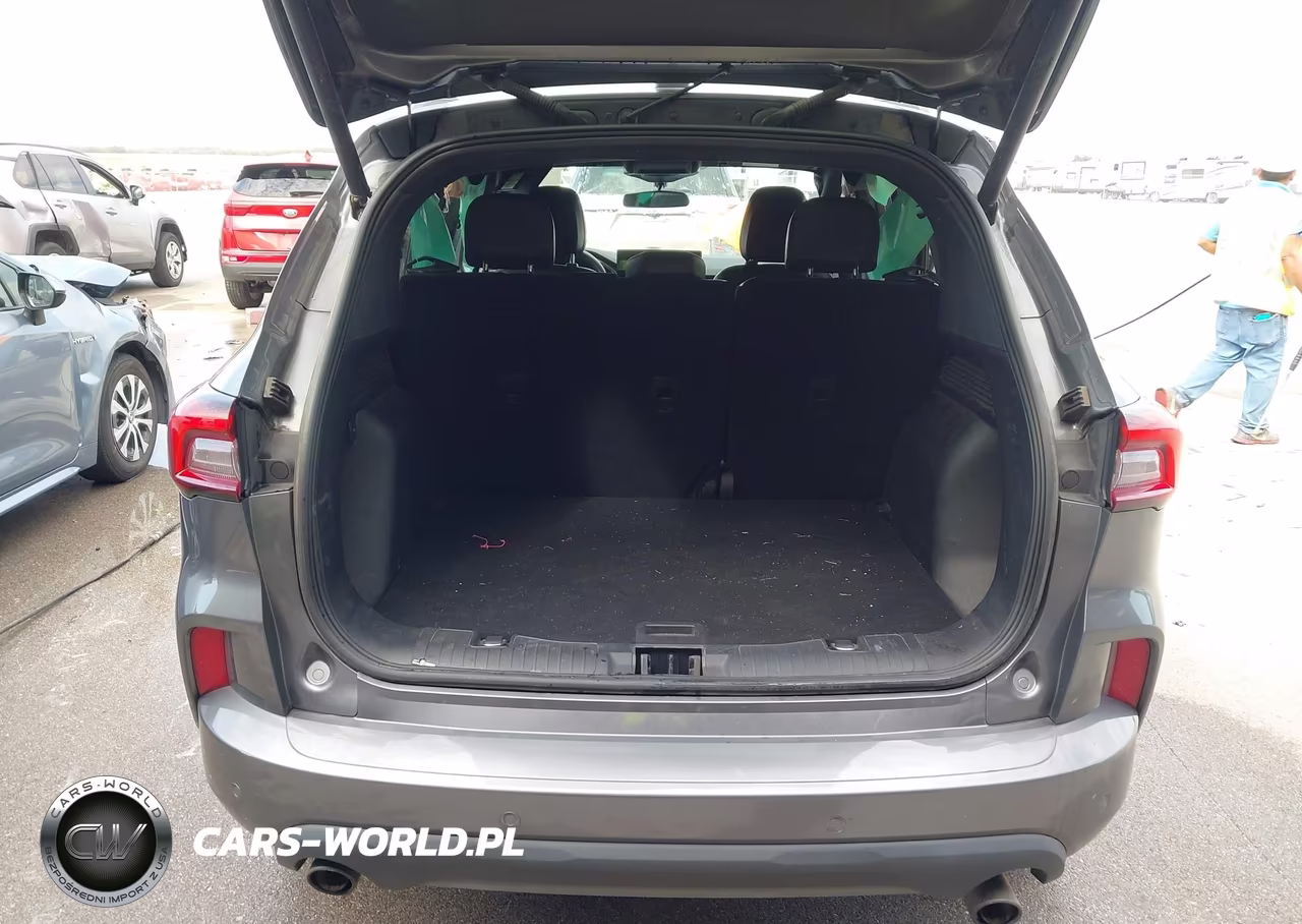 2023 Ford Escape St-Line VIN:1FMCU0MN9PUA88231 - 18