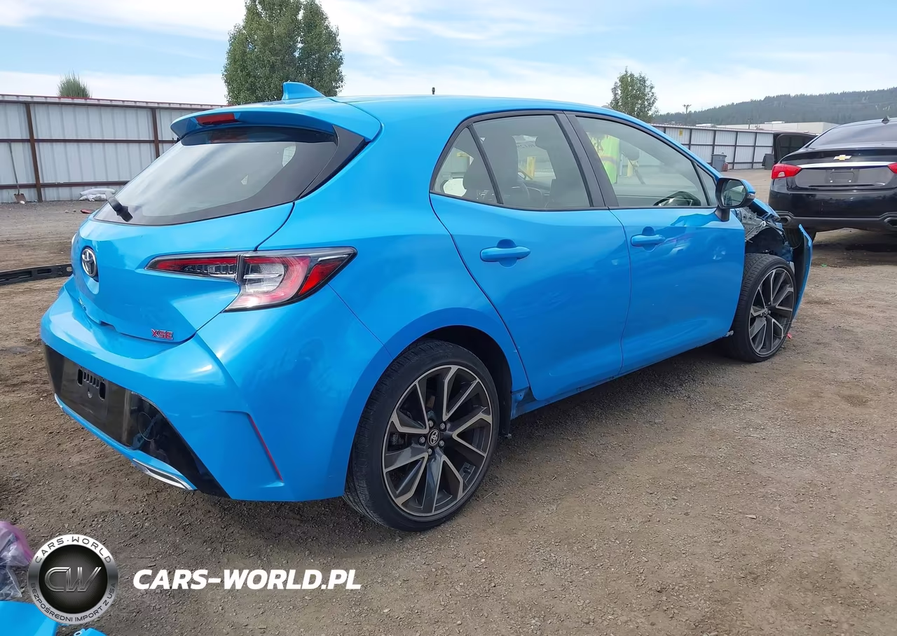 2022 Toyota Corolla Xse VIN:JTNC4MBE9N3183675 - 4