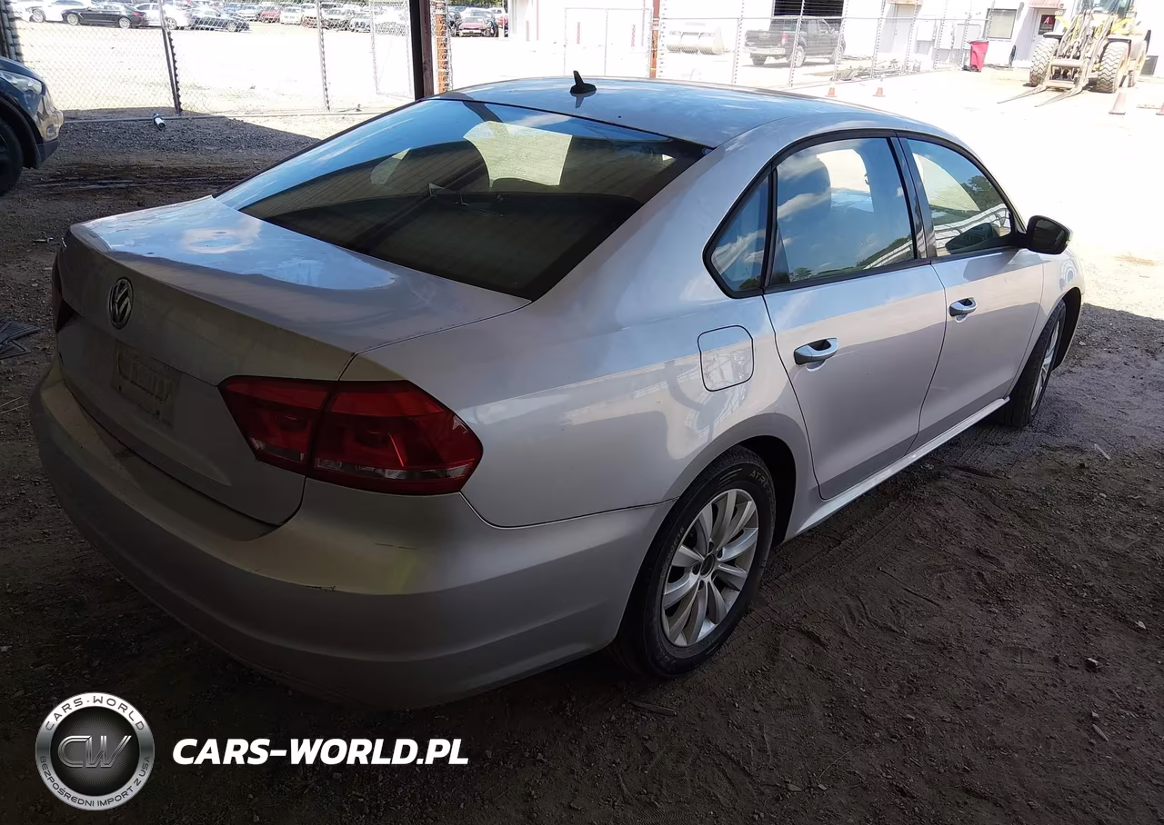 2012 Volkswagen Passat 2.5L S VIN:1VWAP7A36CC005365 - 4