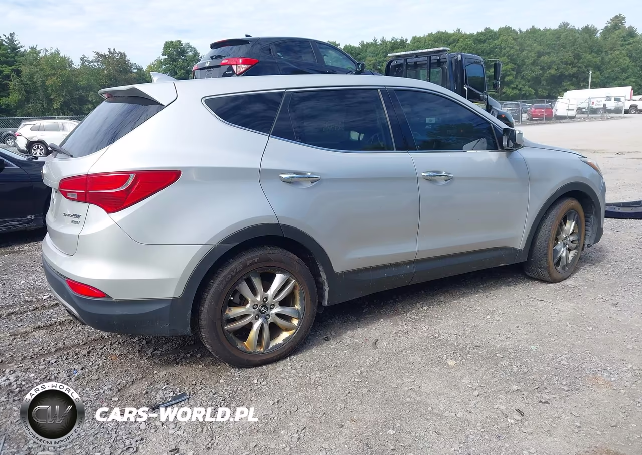 2013 Hyundai Santa Fe Sport 2.0T VIN:5XYZWDLA2DG005038 - 4