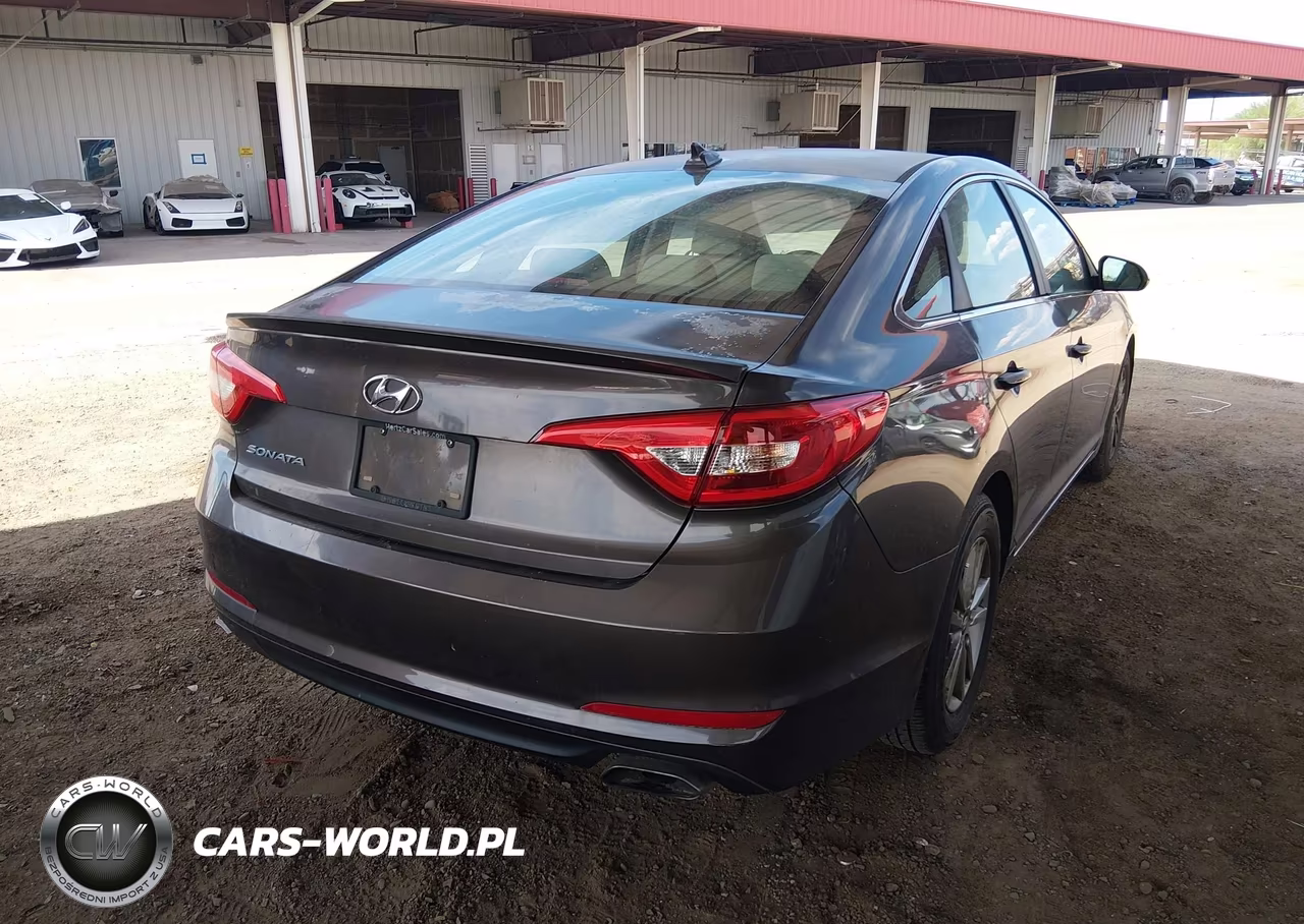2017 Hyundai Sonata VIN:5NPE24AF0HH458212 - 4