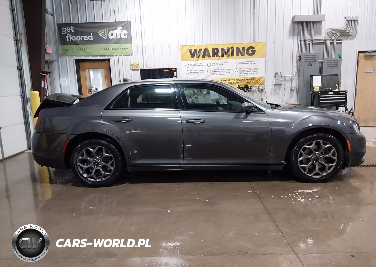 2016 Chrysler 300 300S VIN:2C3CCAGG3GH305158 - 13