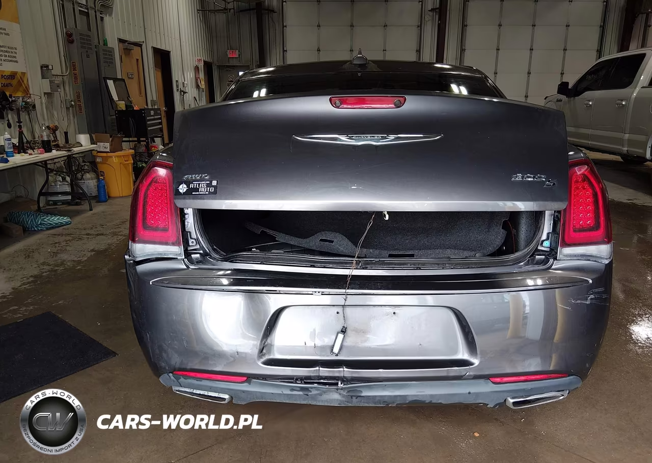2016 Chrysler 300 300S VIN:2C3CCAGG3GH305158 - 16