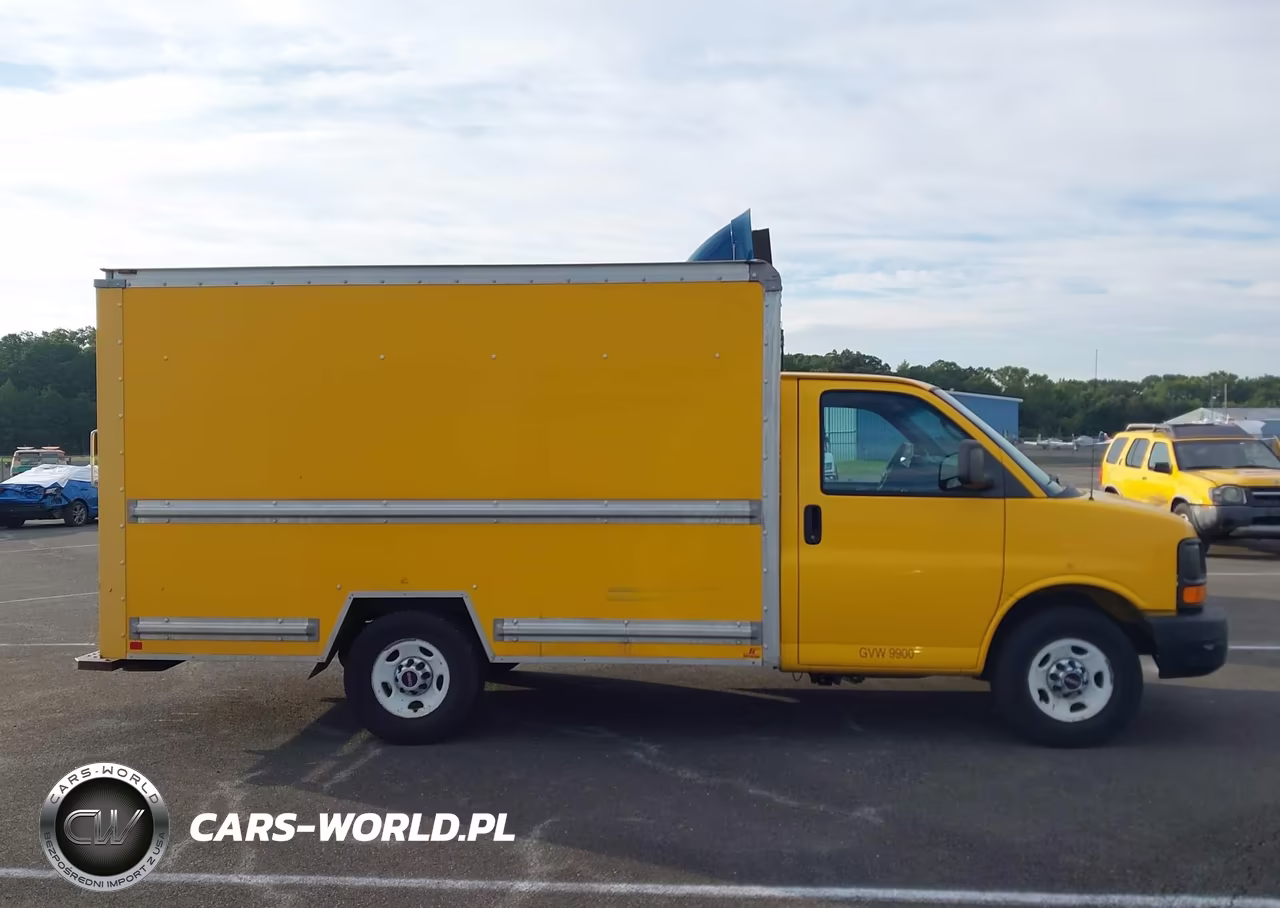 2013 GMC Savana Cutaway 3500 VIN:1GD072CAXD1140578 - 13