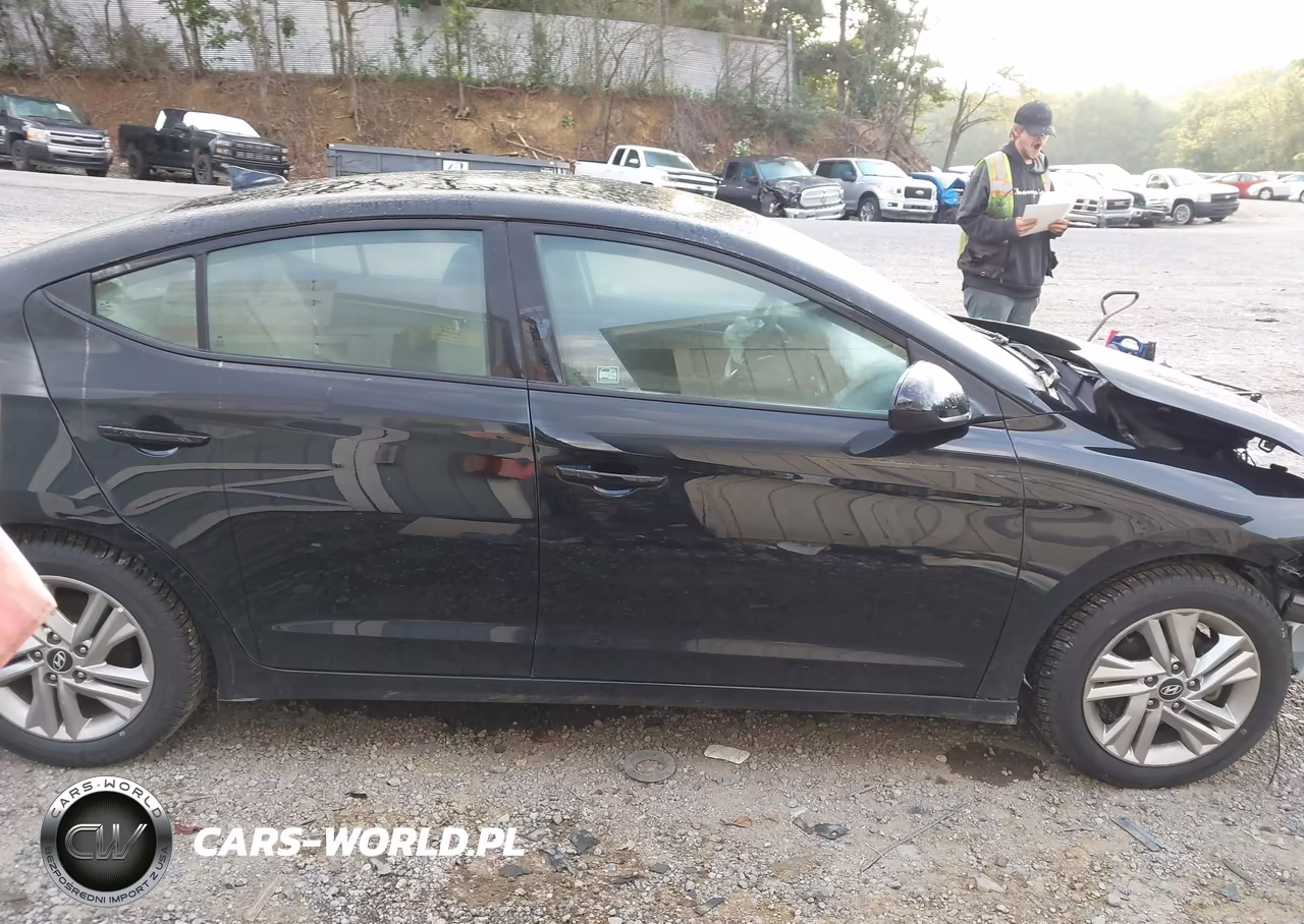 2019 Hyundai Elantra Sel VIN:5NPD84LF4KH428550 - 13