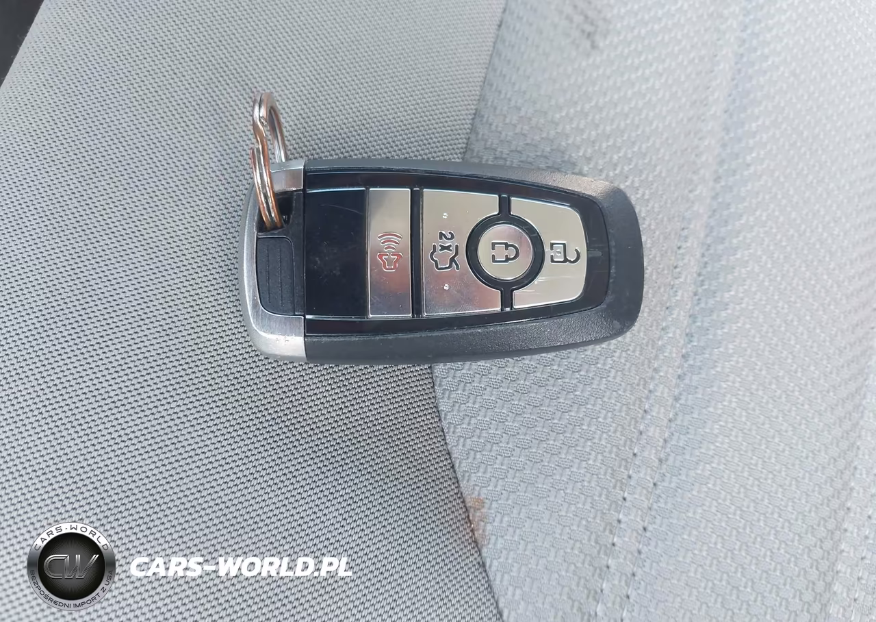 2018 Ford Fusion Hybrid S VIN:3FA6P0UU1JR254553 - 11
