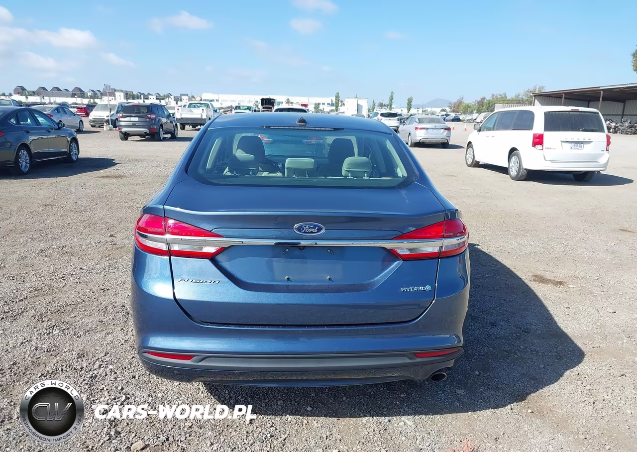 2018 Ford Fusion Hybrid S VIN:3FA6P0UU1JR254553 - 17