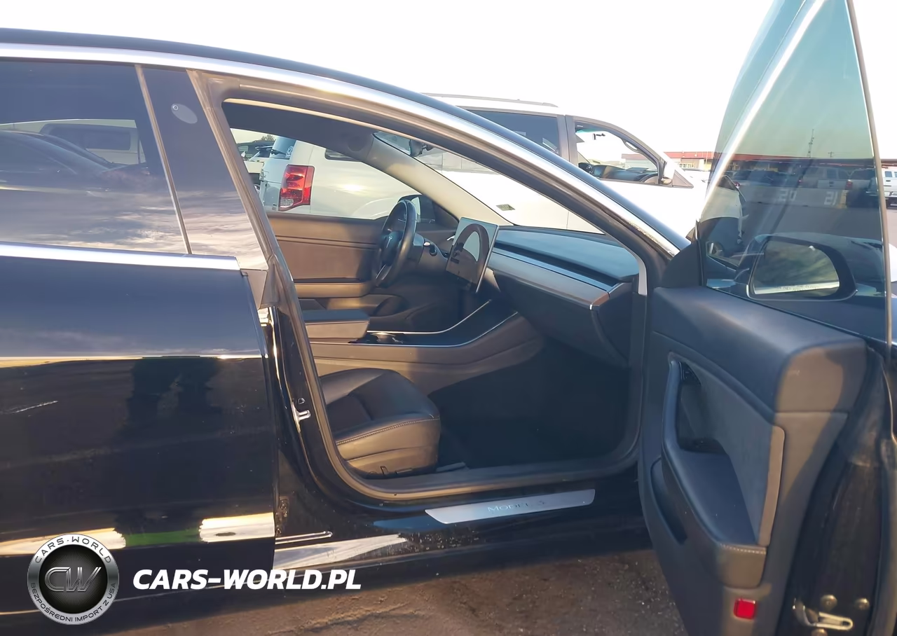 2018 Tesla Model 3 Long Range-Mid Range VIN:5YJ3E1EA2JF044493 - 5