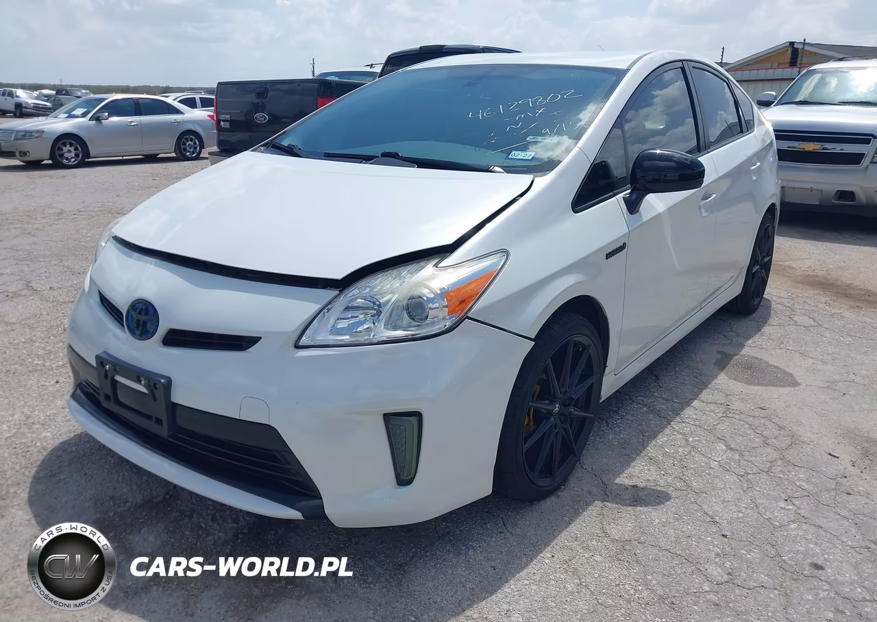 2015 Toyota Prius Four VIN:JTDKN3DUXF1999030 - 2
