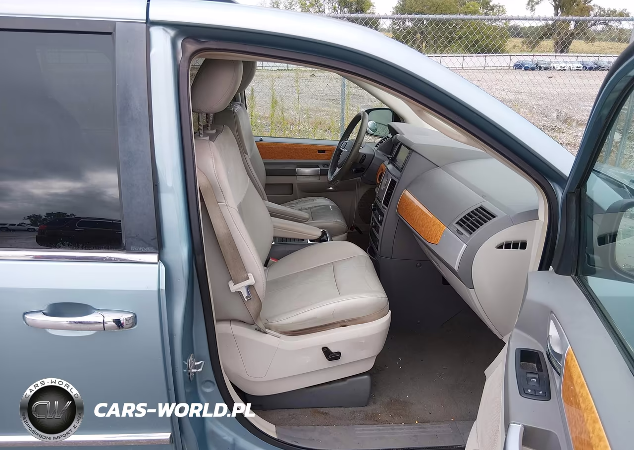 2009 Chrysler Town & Country Limited VIN:2A8HR64XX9R616741 - 5