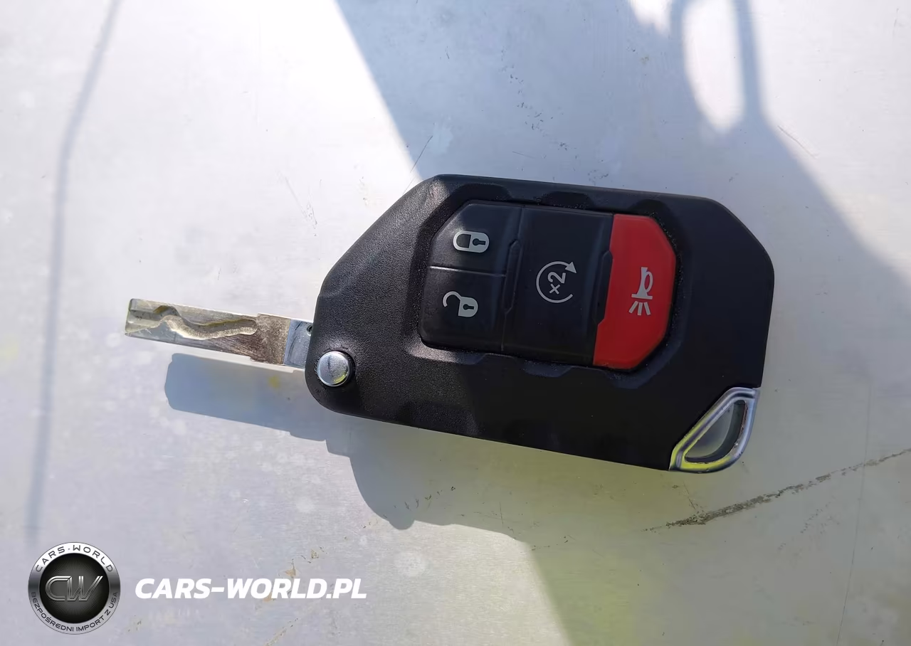 2023 Jeep Wrangler 4Xe Sahara 4X4 VIN:1C4JJXP65PW556610 - 11