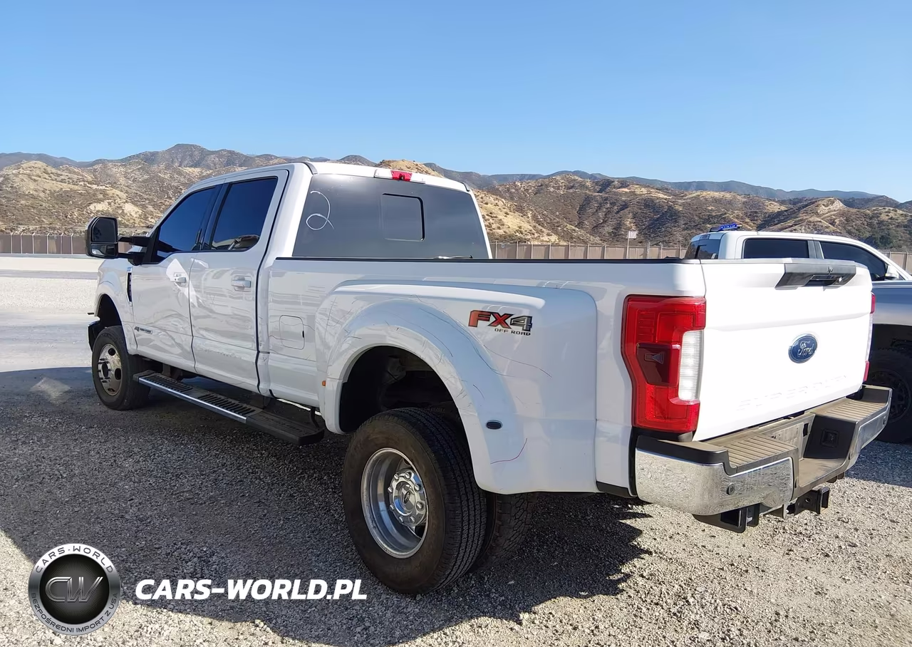 2018 Ford F-350 Lariat VIN:1FT8W3DT3JEB52026 - 3
