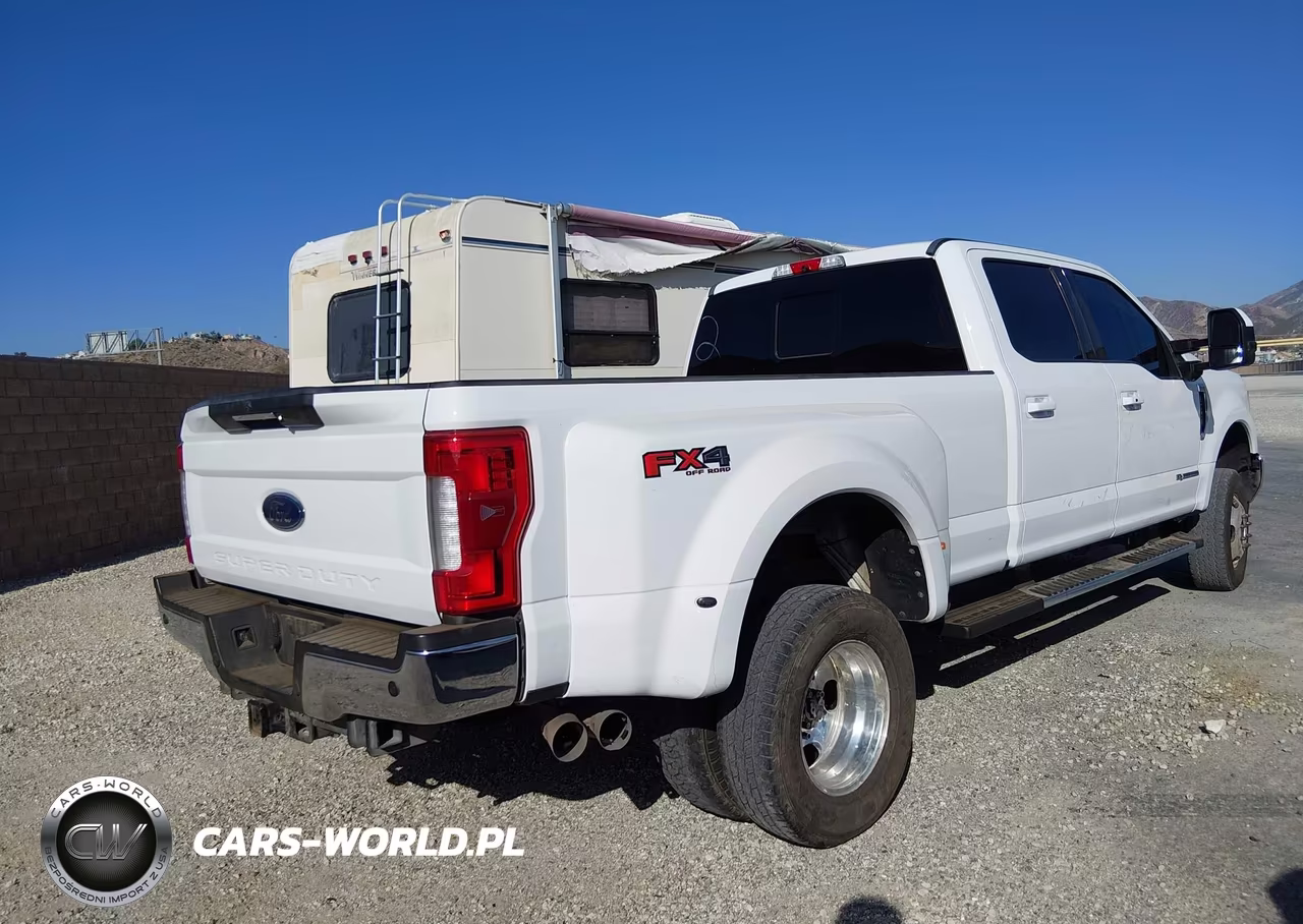 2018 Ford F-350 Lariat VIN:1FT8W3DT3JEB52026 - 4