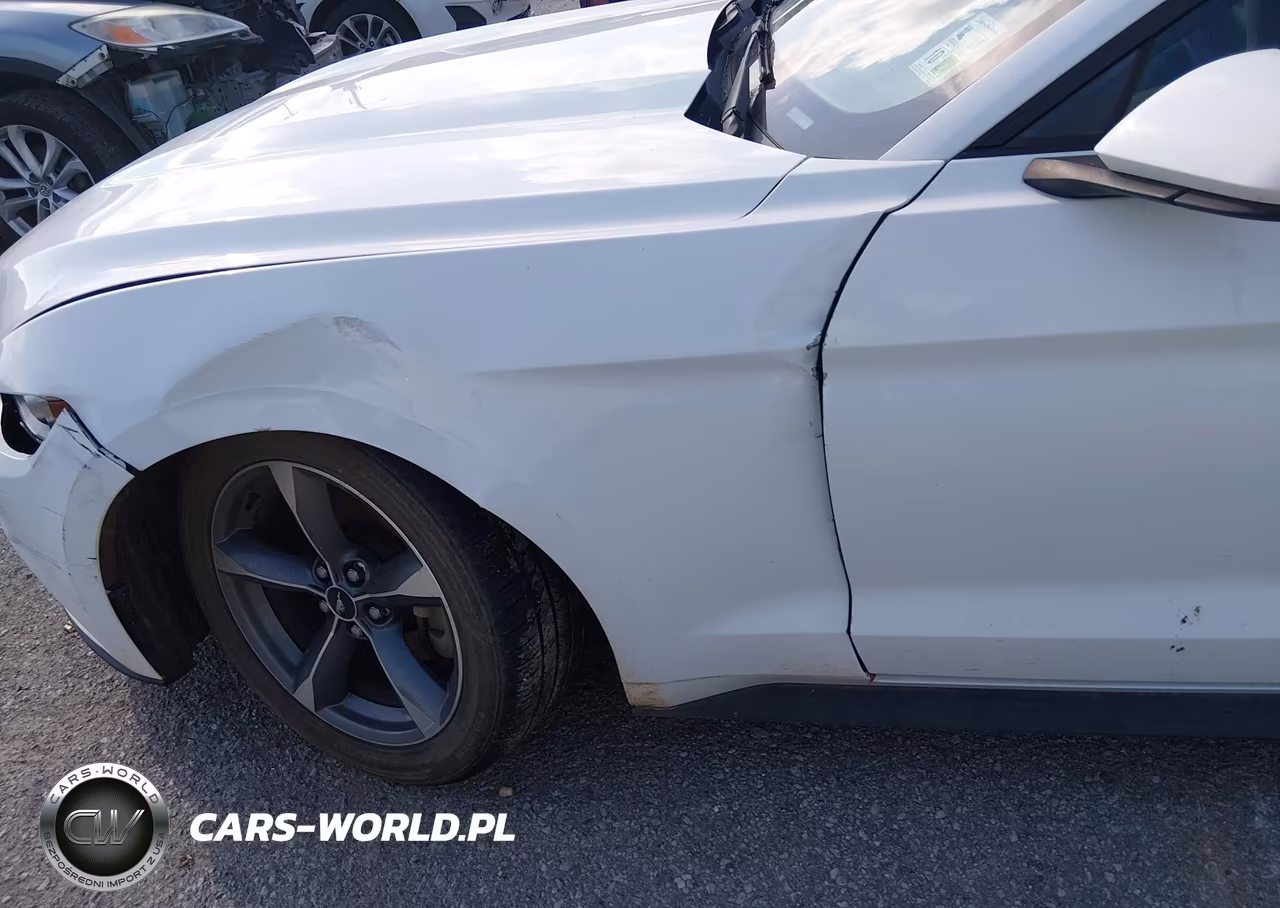 2015 Ford Mustang V6 VIN:1FATP8EM3F5330851 - 6