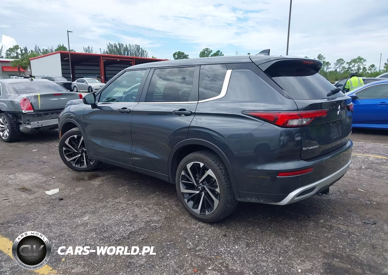 2024 Mitsubishi Outlander Se 2.5 2Wd-Se Black Edition S-Awc-Se Black Edition W-Pano Roof S-Awc VIN:JA4J3VA86RZ066021 - 3