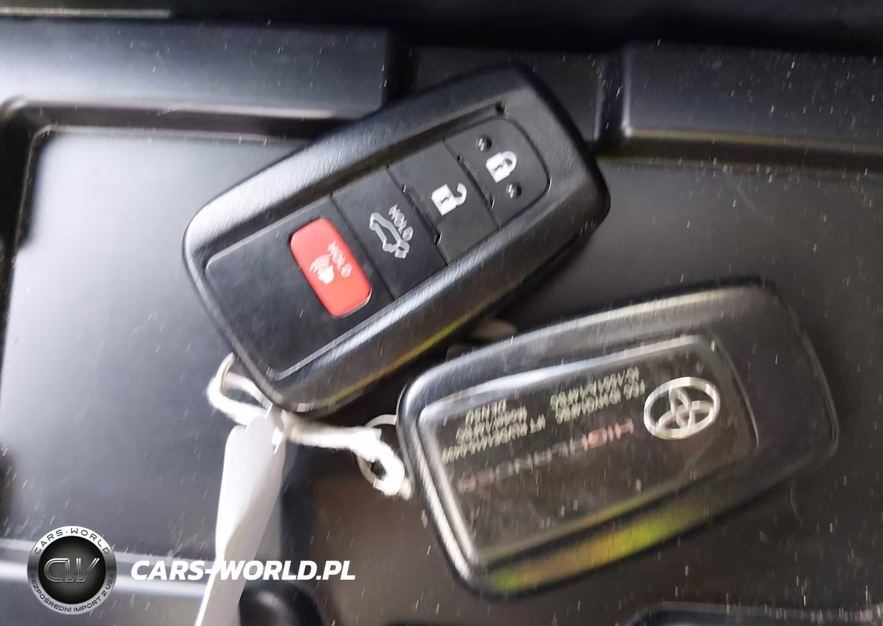 2022 Toyota Highlander Xle VIN:5TDGZRBH4NS227367 - 11