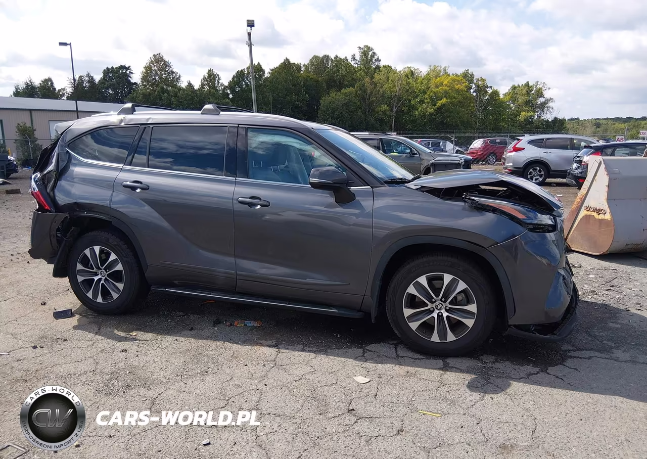 2022 Toyota Highlander Xle VIN:5TDGZRBH4NS227367 - 14