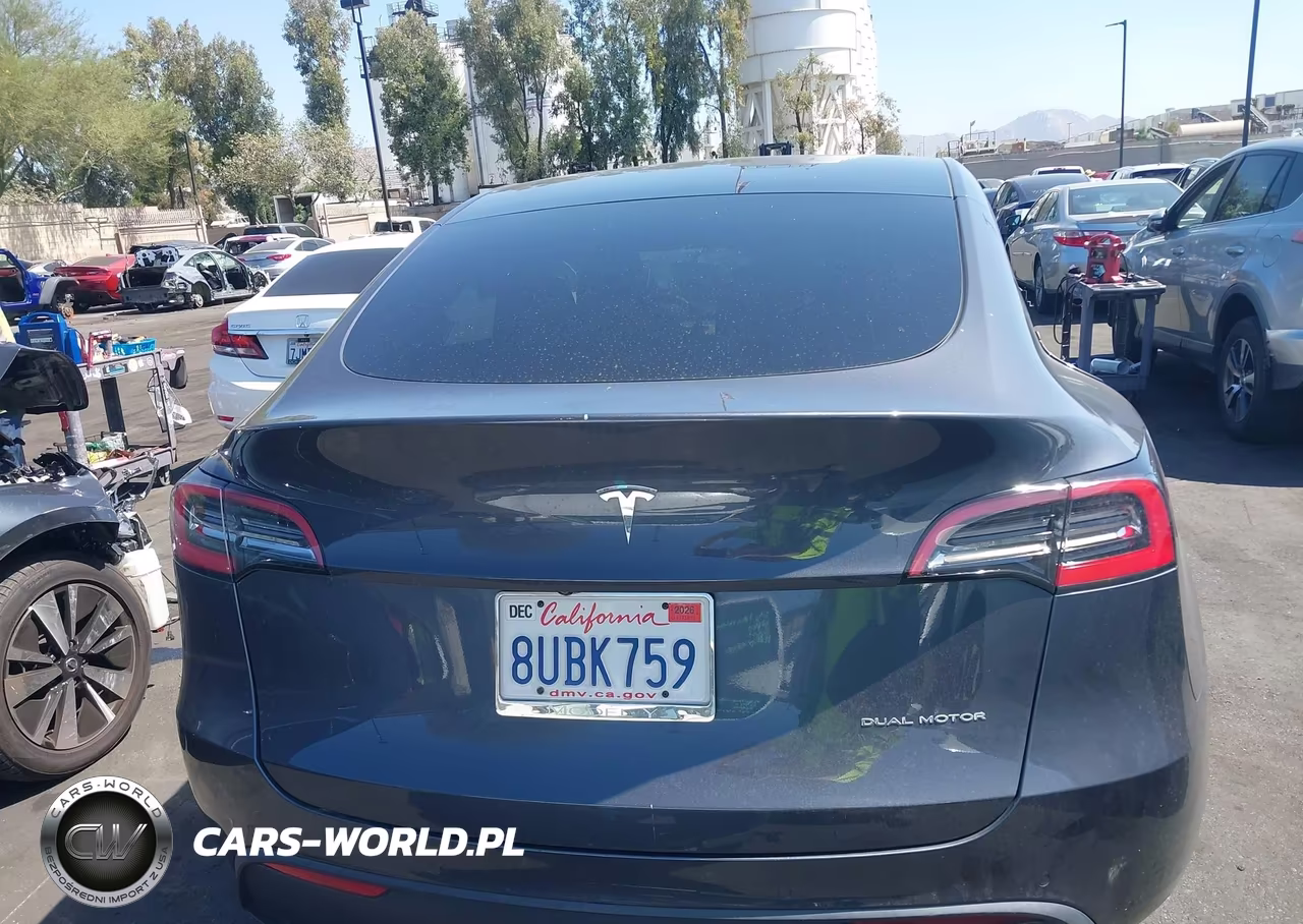 2021 Tesla Model Y Long Range Dual Motor All-Wheel Drive VIN:5YJYGDEE7MF091060 - 17
