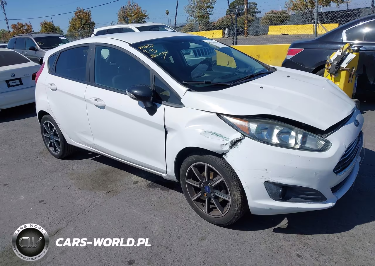 2016 Ford Fiesta Se VIN:3FADP4EJ6GM208273 - 1