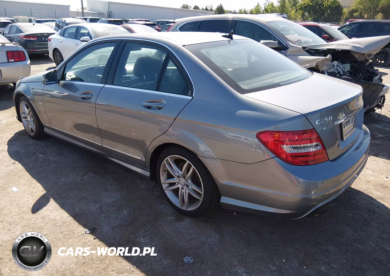 2012 Mercedes-Benz C 250 Sport VIN:WDDGF4HB1CR202457 - 3