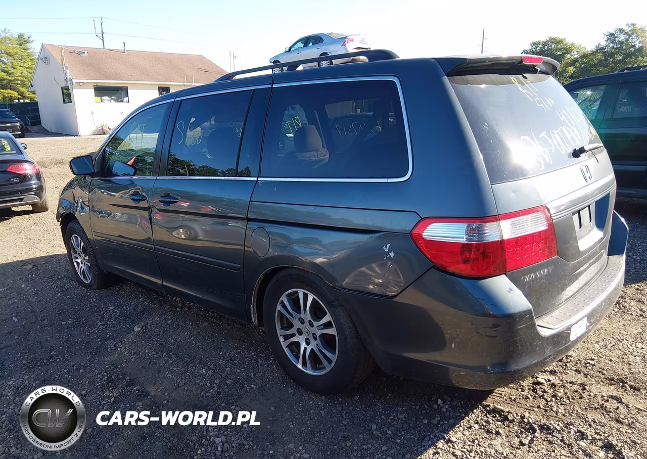 2006 Honda Odyssey Ex VIN:5FNRL38426B400241 - 3