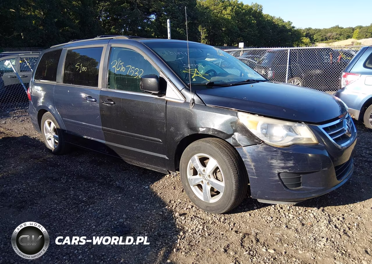 2009 Volkswagen Routan Se