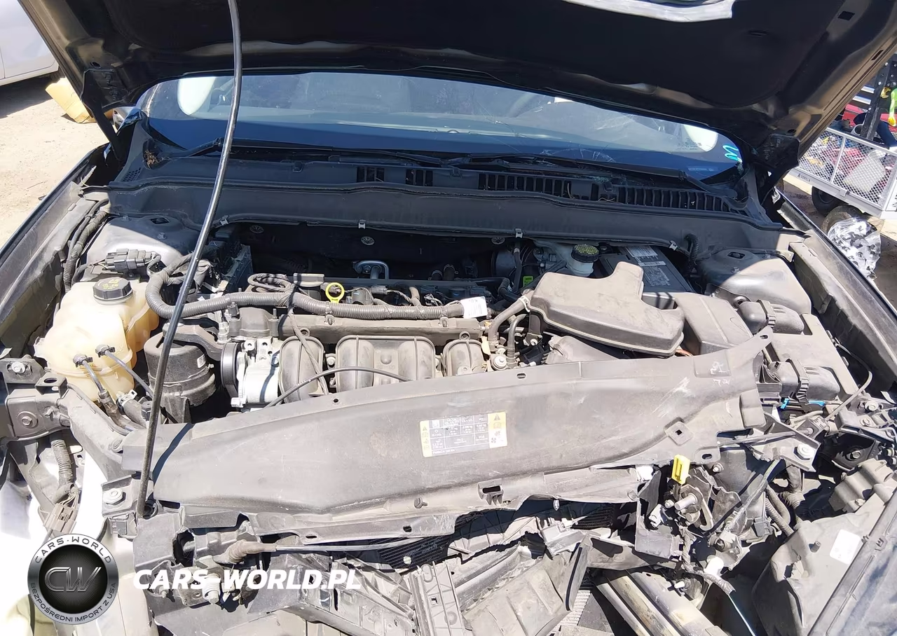 2015 Ford Fusion S VIN:3FA6P0G73FR183336 - 10
