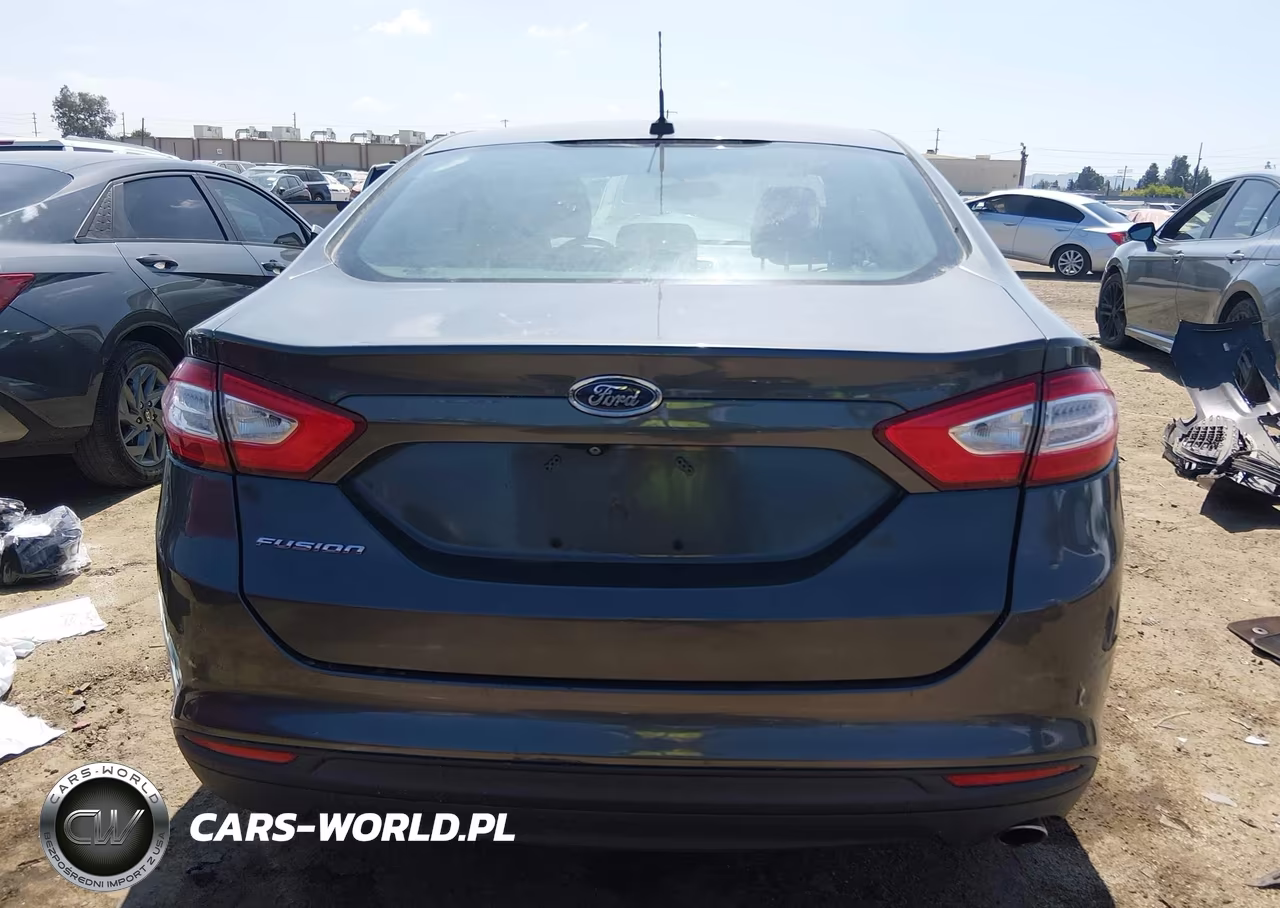 2015 Ford Fusion S VIN:3FA6P0G73FR183336 - 17