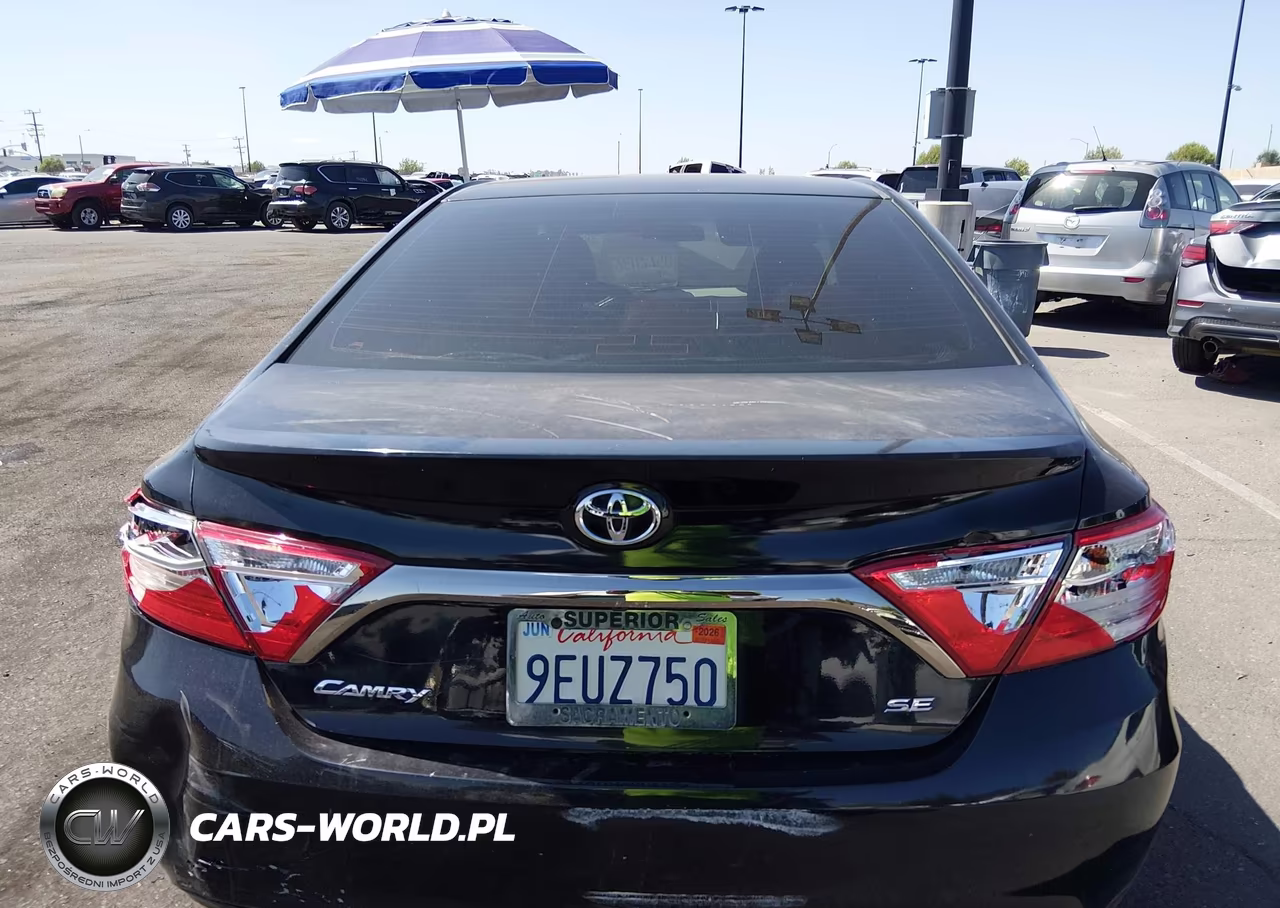 2015 Toyota Camry Se VIN:4T1BF1FK2FU941212 - 15