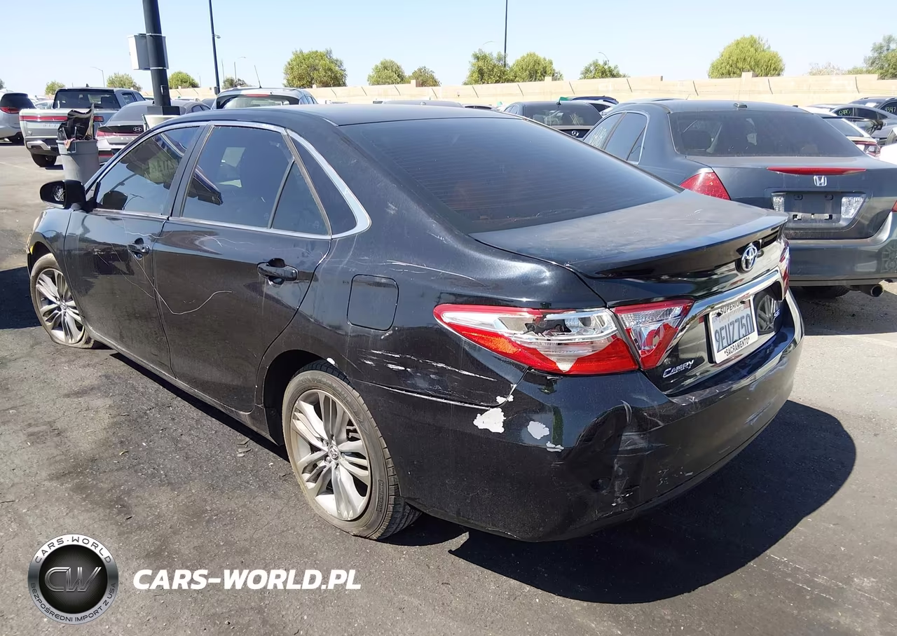 2015 Toyota Camry Se VIN:4T1BF1FK2FU941212 - 3