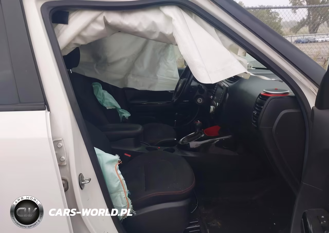 2014 Kia Soul + VIN:KNDJP3A52E7077561 - 5