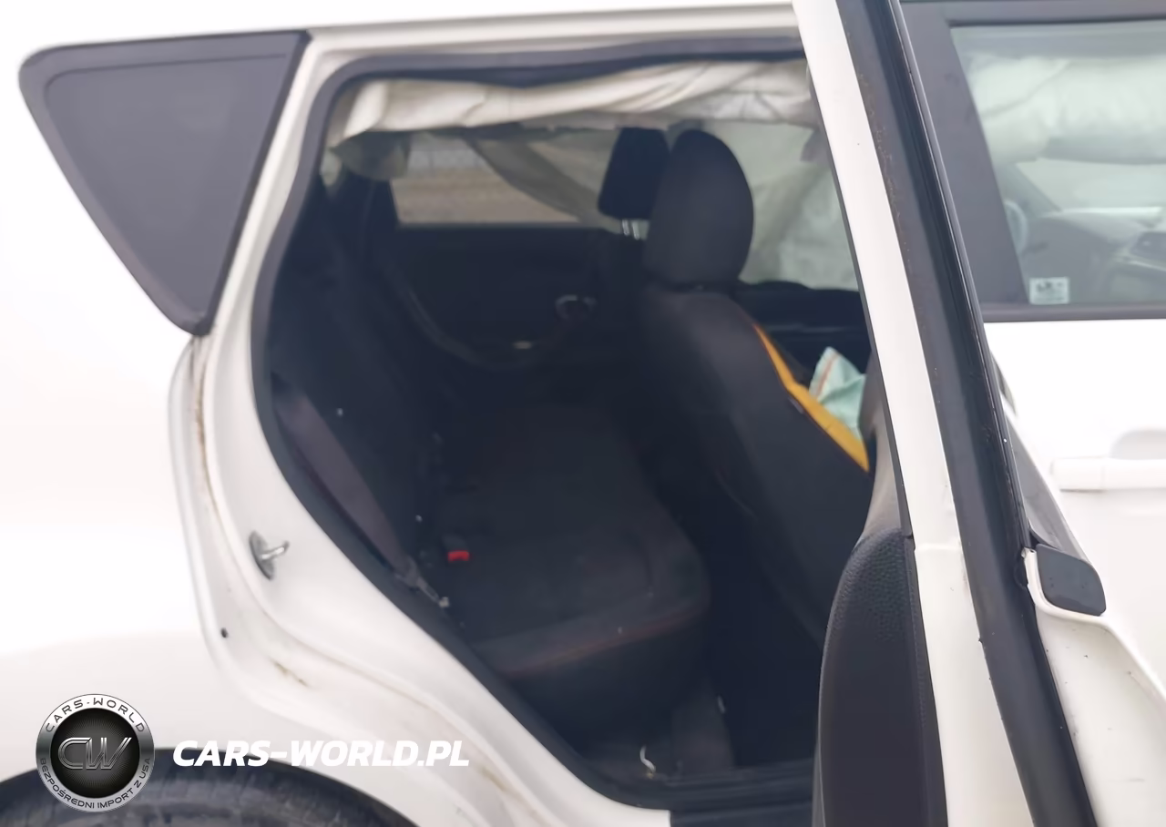 2014 Kia Soul + VIN:KNDJP3A52E7077561 - 8